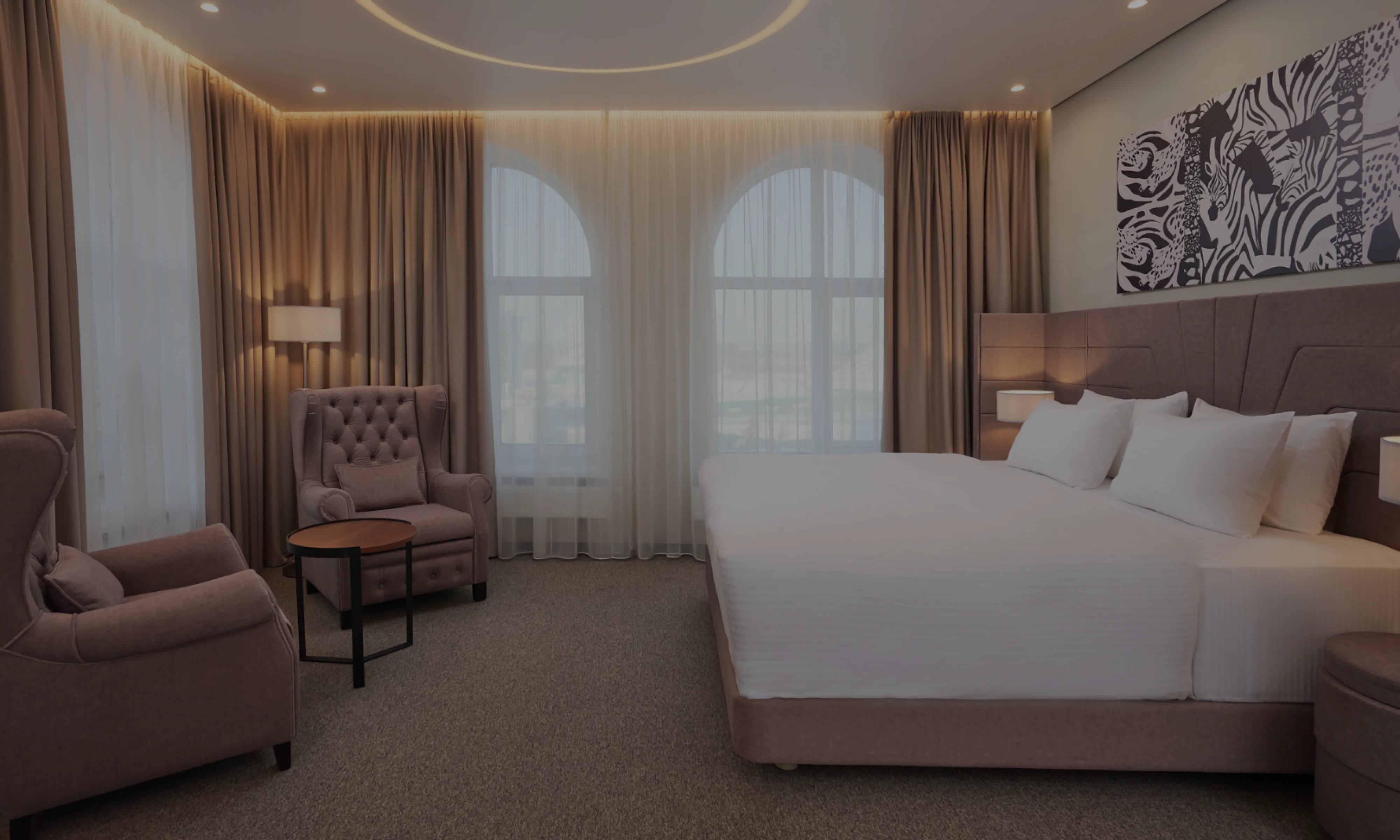 Номера и лаунж-зоны
Aura City Hotel